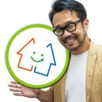 ベテラン建築士と職人